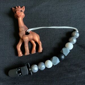 Giraffe teething set